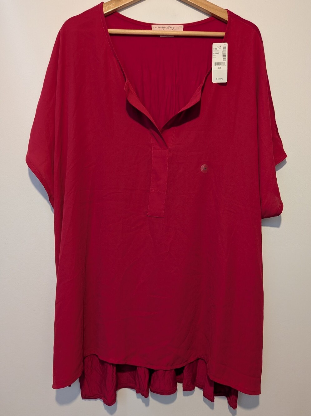 NWT In Every Story Red Raspberry Tunic Top 3X Plus Size V Neck